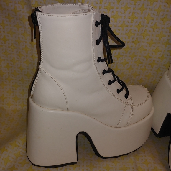 Demonia Dolls Kill White Camel Platform Lace Up Boots Booties Shoes - Picture 3 of 12